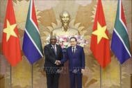 Top legislator meets with South African President